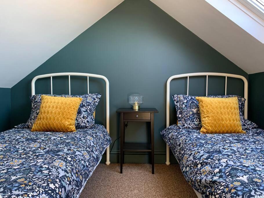 No 11, Fishguard, Ideal For Beach, Coastal Path And Town! Ngoại thất bức ảnh